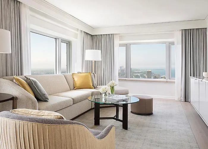 Premier King Suite Mobility accessible